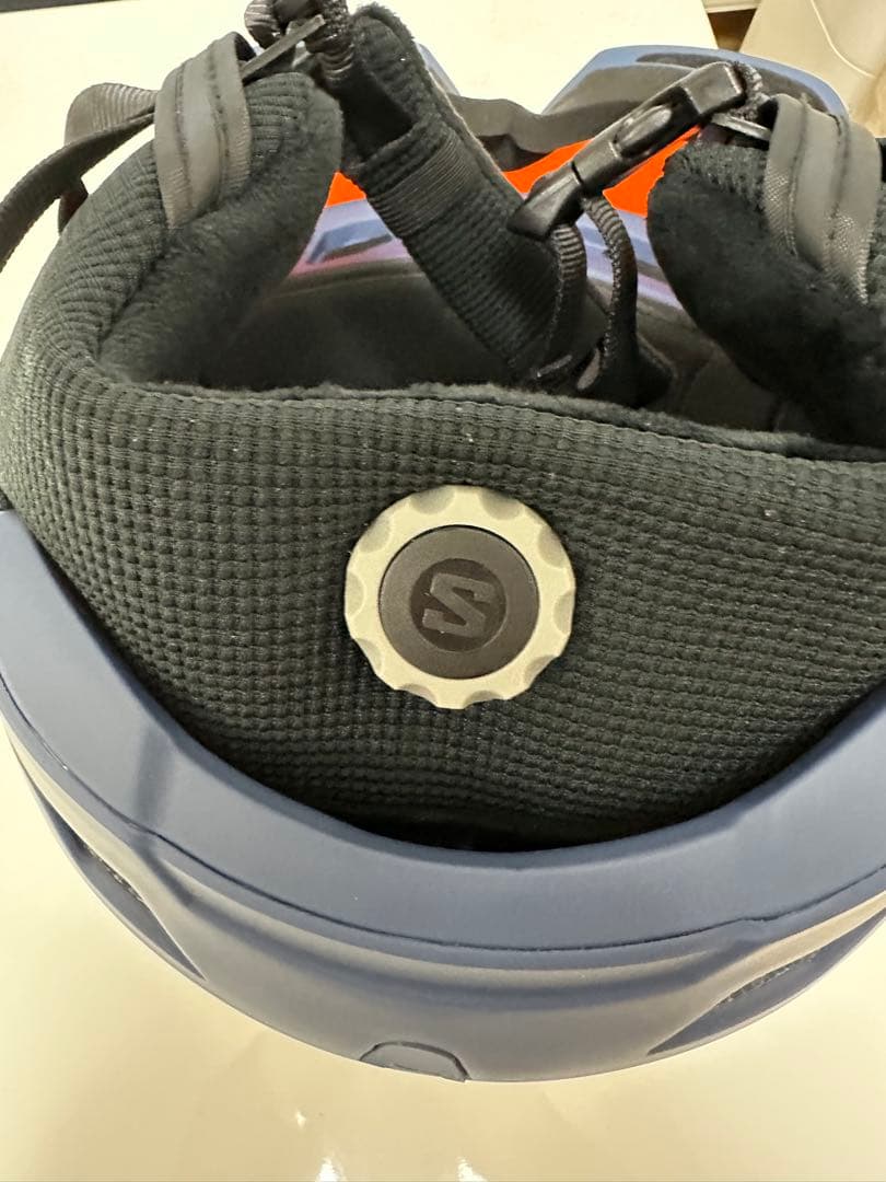 SALOMON一体型ゴーグル付きスキー用ヘルメット59~62cm