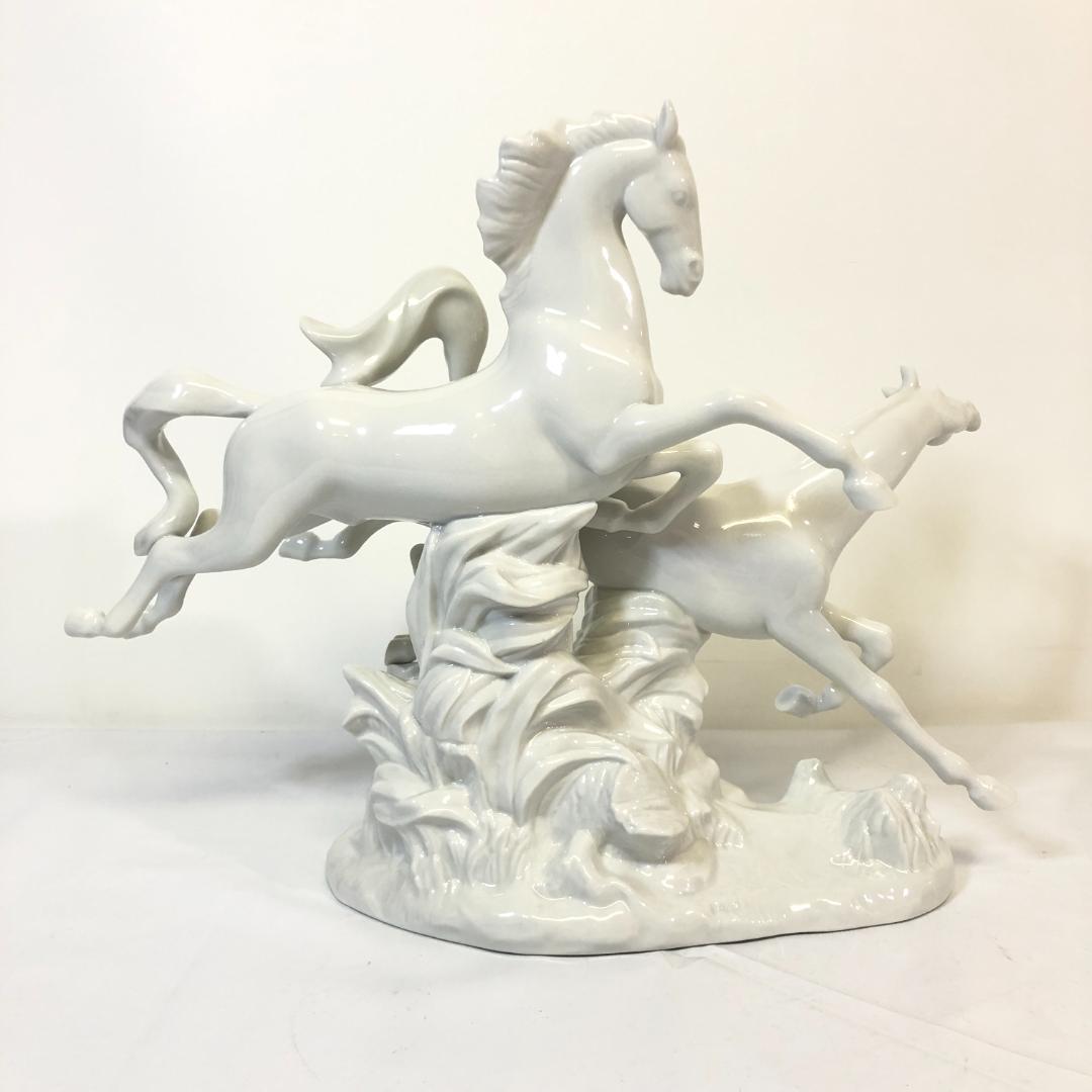 リヤドロ LLADRÓ 人形 駆ける馬 White 白