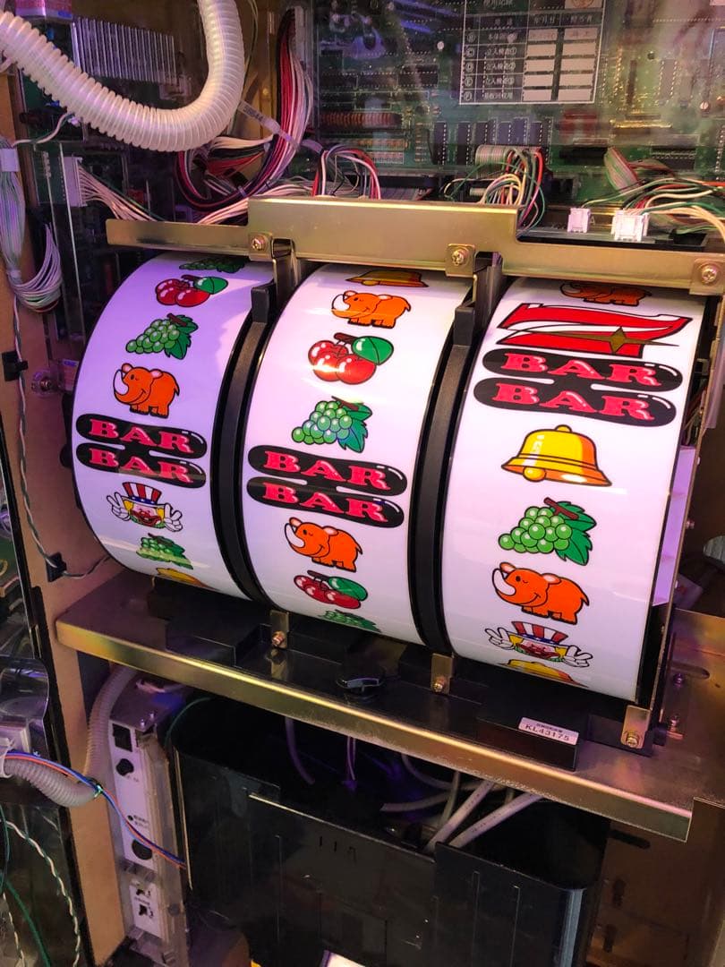 スロットマシン 北電子 家庭用電源 パチスロ実機　ラブリージャグラー