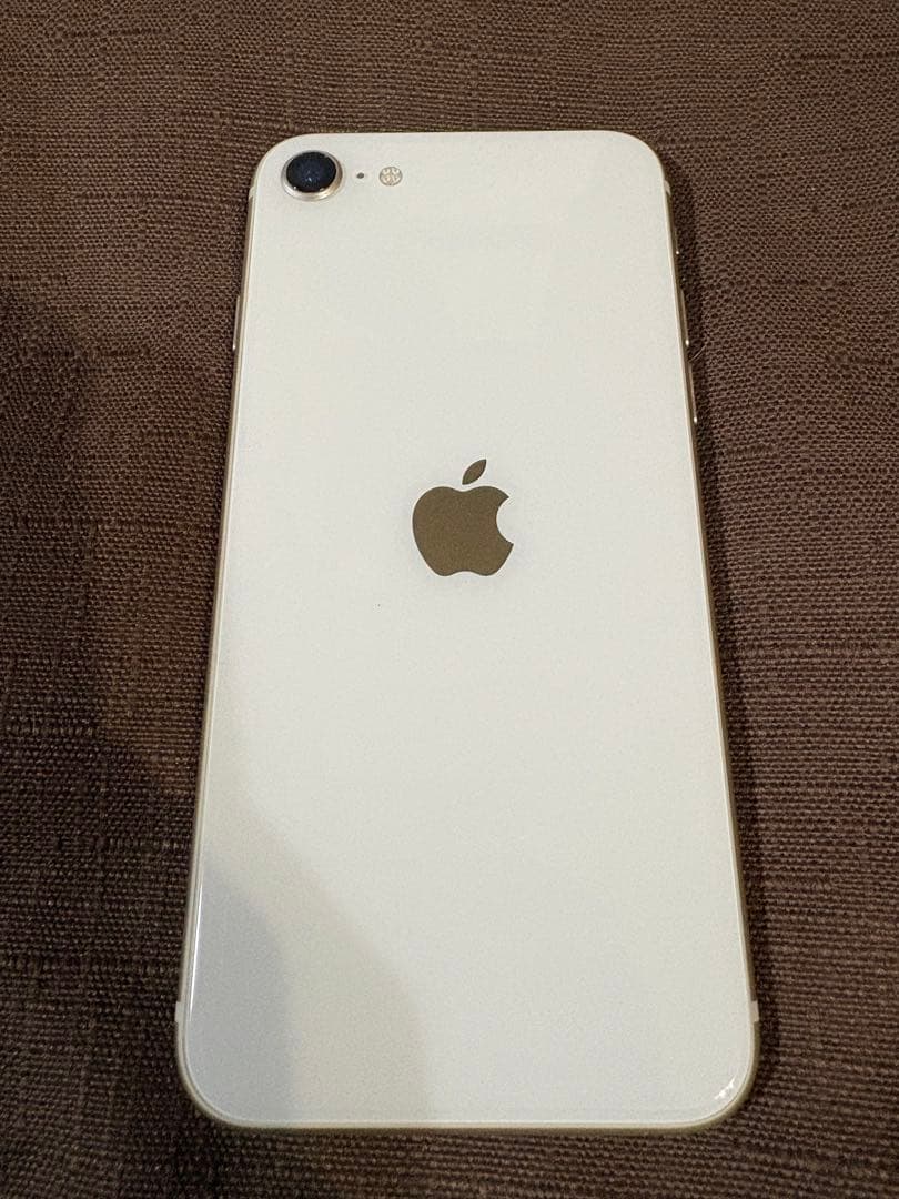 iPhone SE 第3世代 128GB スターライト SIMフリー 即発送