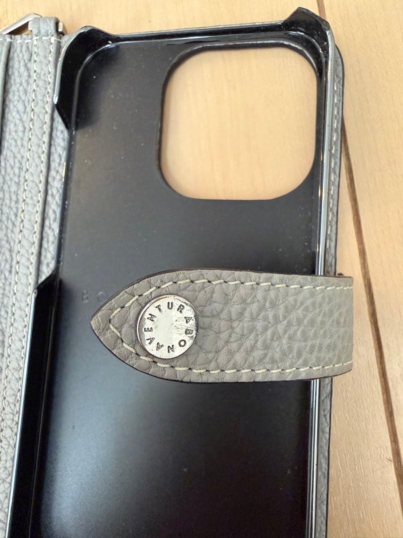 iPhone15Pro ほぼ新品 ボナベンチュラ手帳型（ショルダー付き）