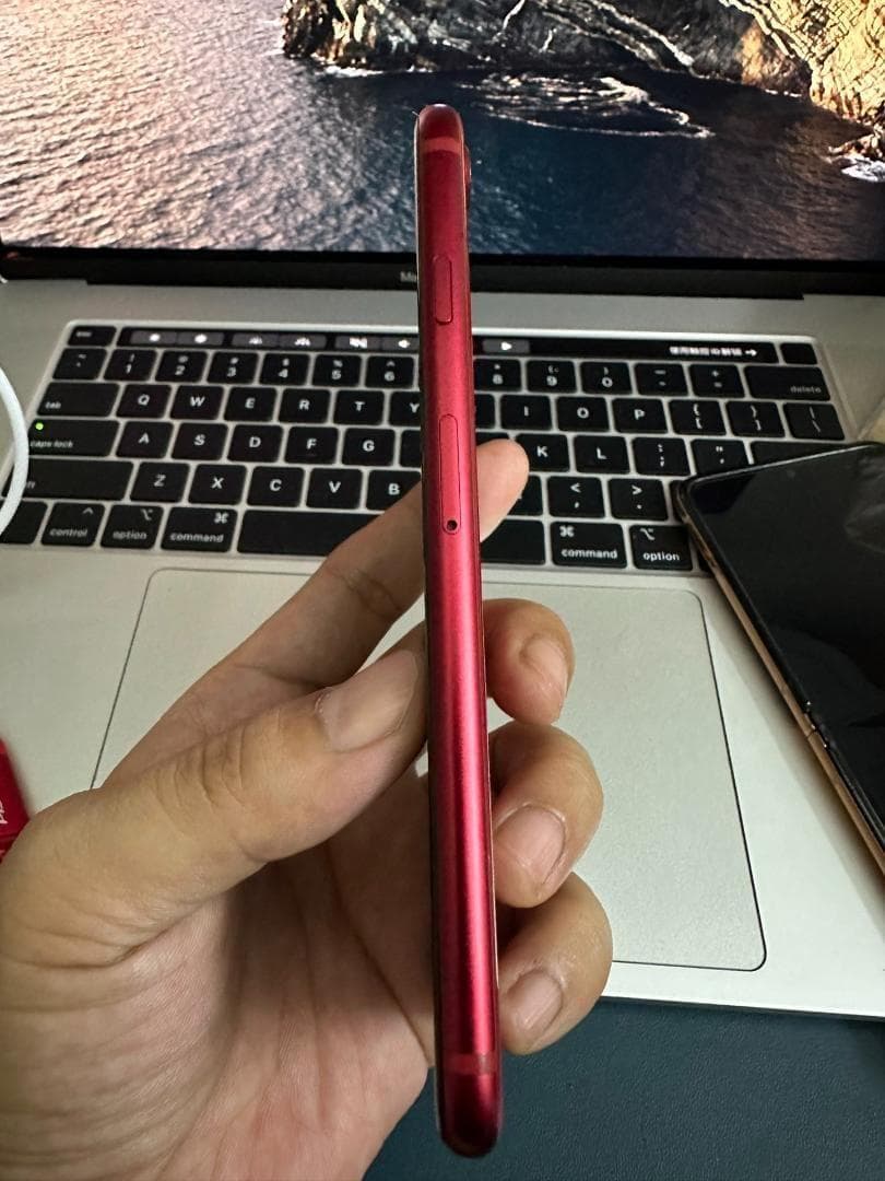 年末特価｜超美品 iPhone SE3 128GB 赤 SIMフリー