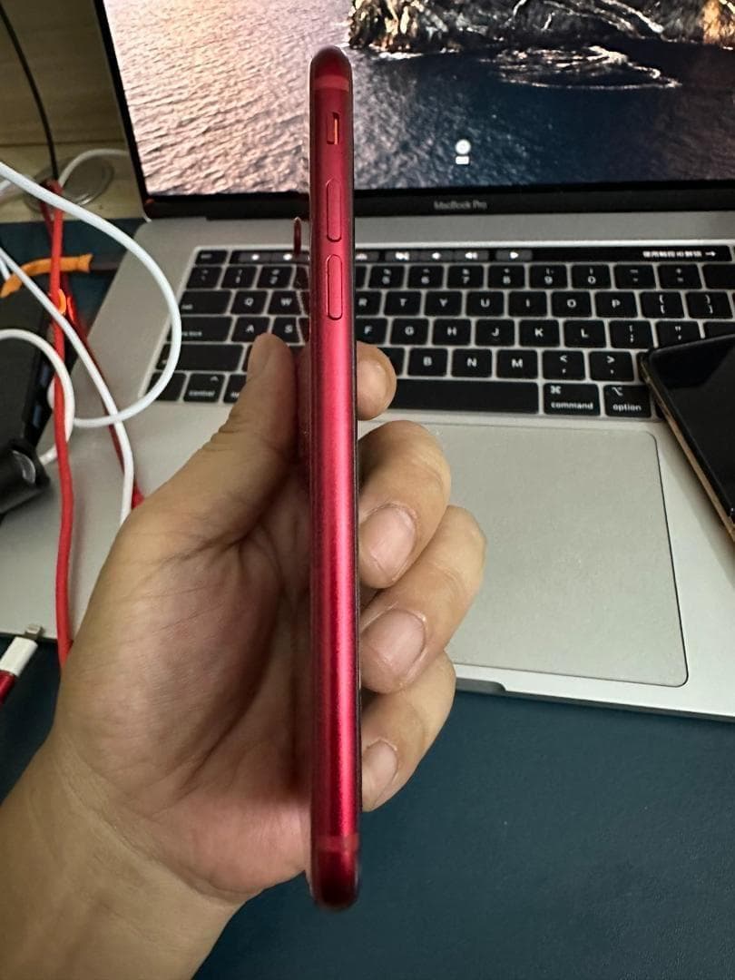 年末特価｜超美品 iPhone SE3 128GB 赤 SIMフリー