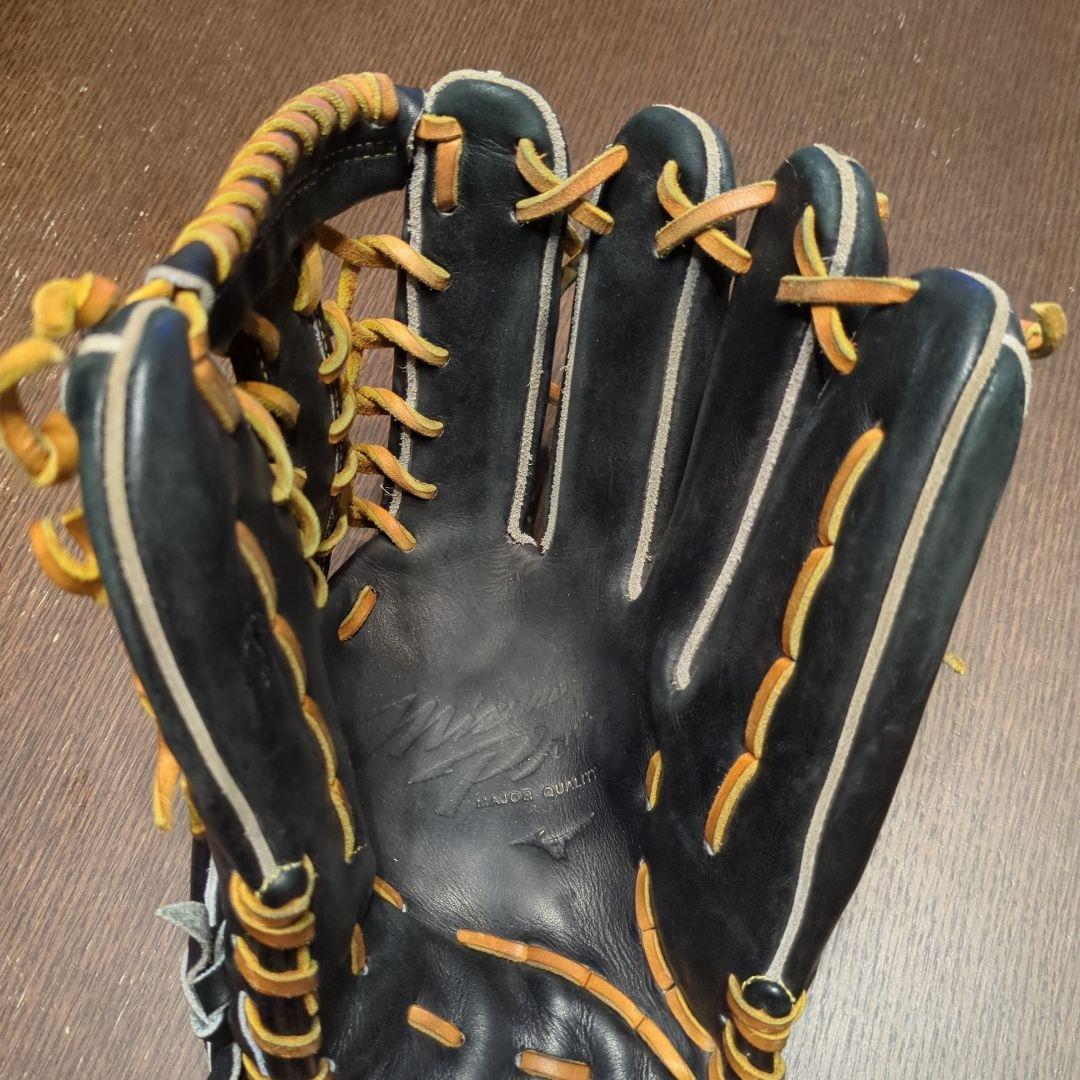 Mizuno Pro Classic 硬式グローブ 黒/オレンジ