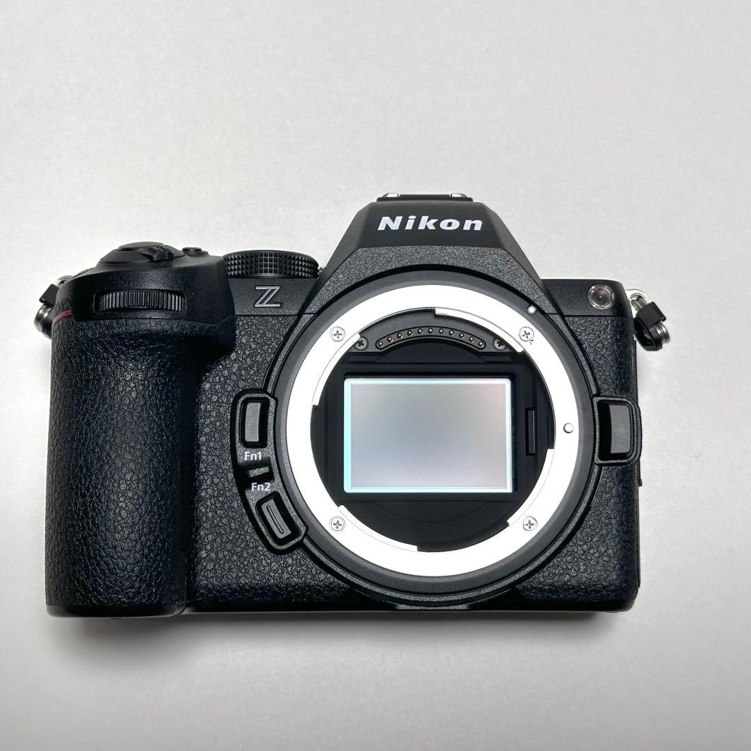 【極美品】Nikon Z5Ⅱ MH-25a SDカード2枚セット