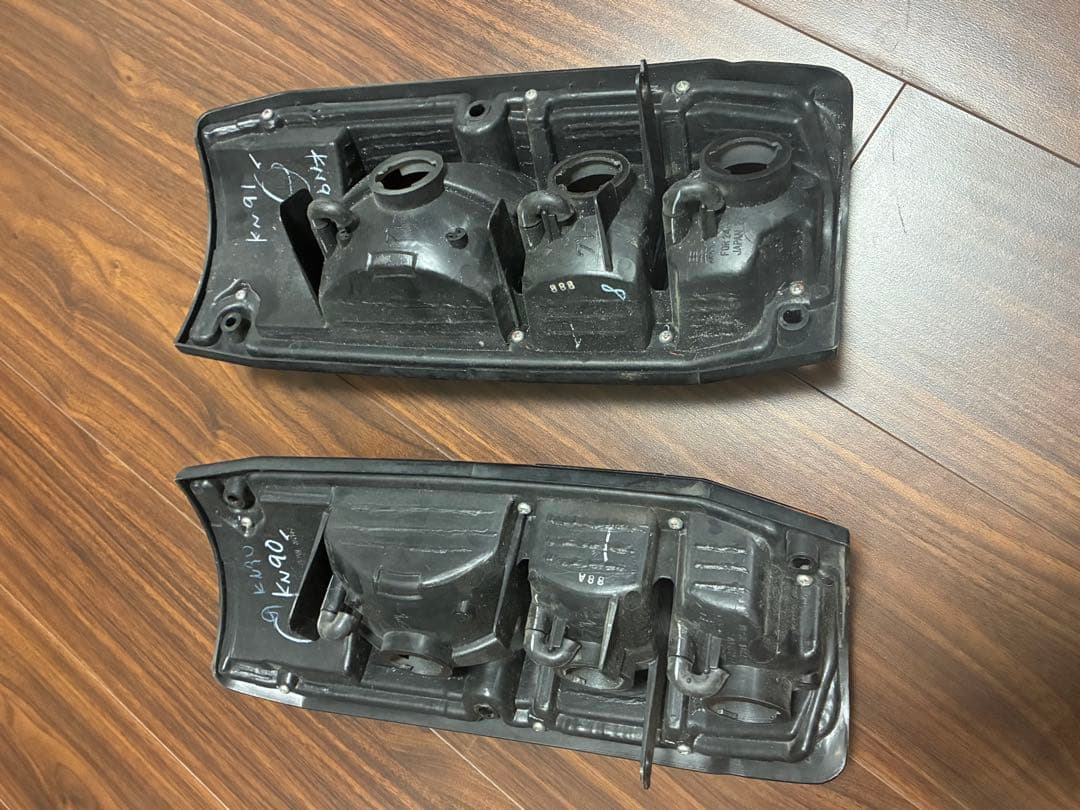 美品 78 プラド TOYOTA テールランプ 純正品