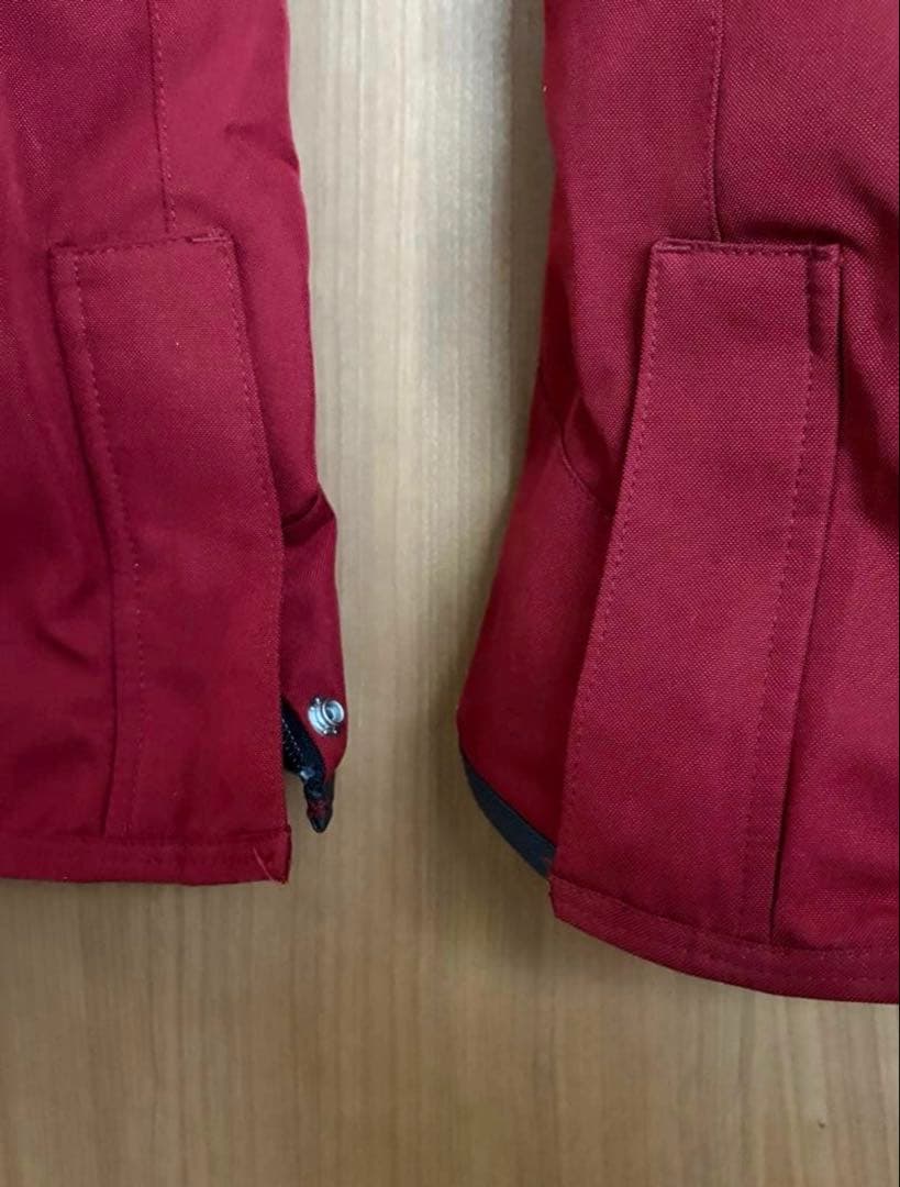 【VOLCOM】スノーボードパンツ赤 XS（SS）耐水15,000mmレディース