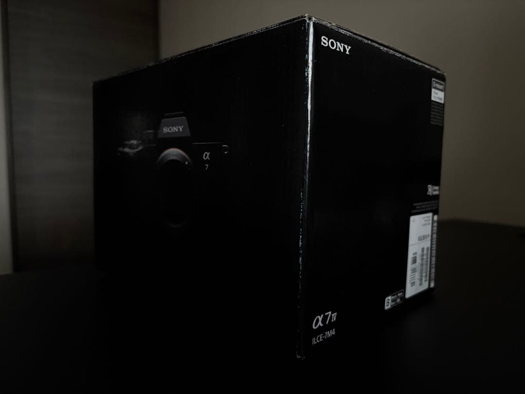 バッテリー2個・SONY α7Ⅳミラーレスカメラ 本体