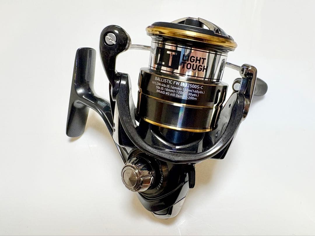 【未使用品】ダイワ　バリスティックFW LT2500S-C