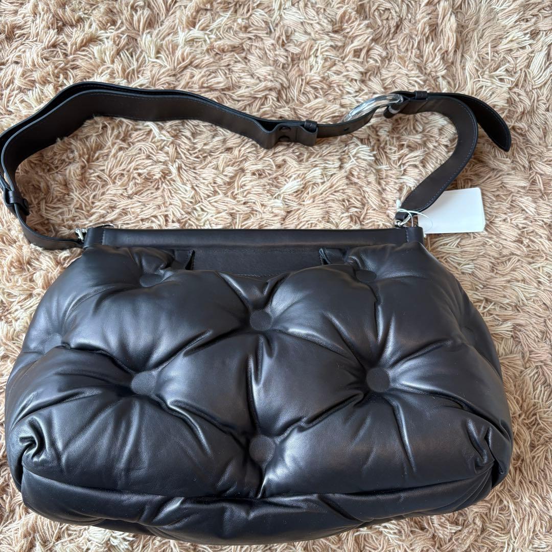 【未使用】メゾンマルジェラ グラムスラム レザー ショルダーバッグ ブラック