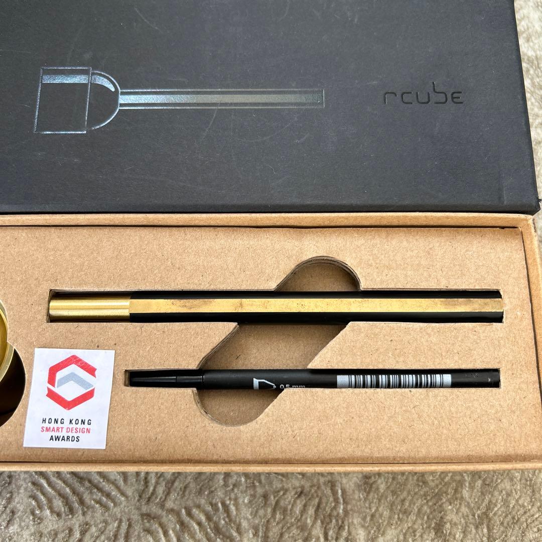 INVISI インビジ デスクペン ブラックブラス rcube アールキューブ