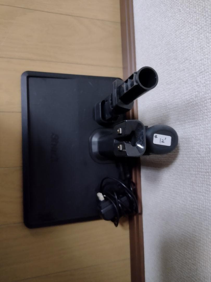 シャーク★コードレスクリーナー★CS401JGR★バッテリーの状態良好★1