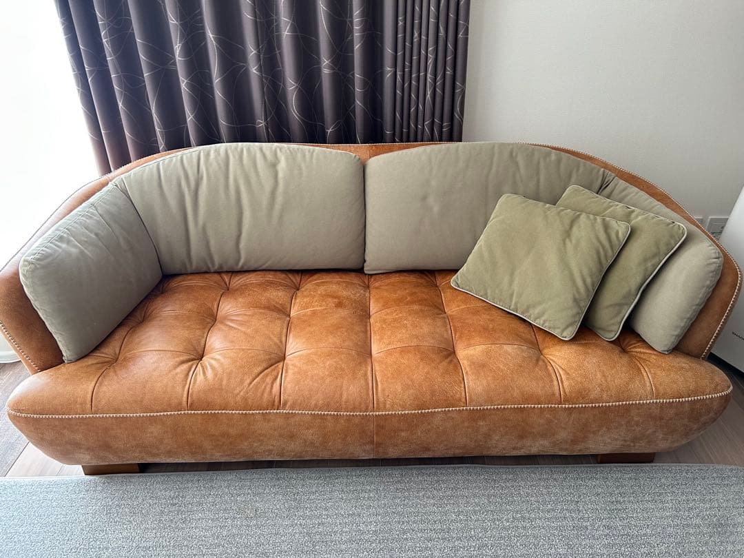 クラッシュゲート3人掛けソファ