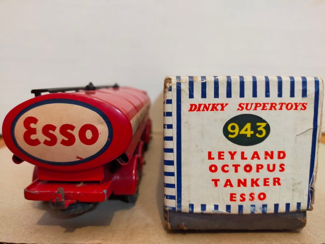 【Dinky Supertoys】943 Essoタンクローリーボックス付