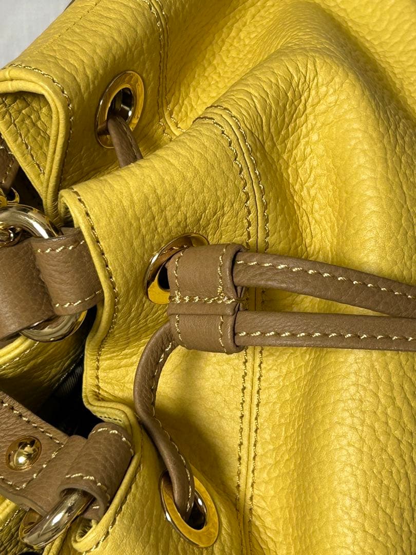 パーバーリーブルーレーベルショルダーバック　タグ付き