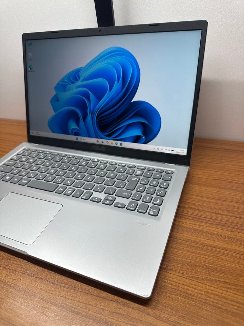 Windowsノート本体 Asus VivoBook X515EA i7-1165G7/16GB/512