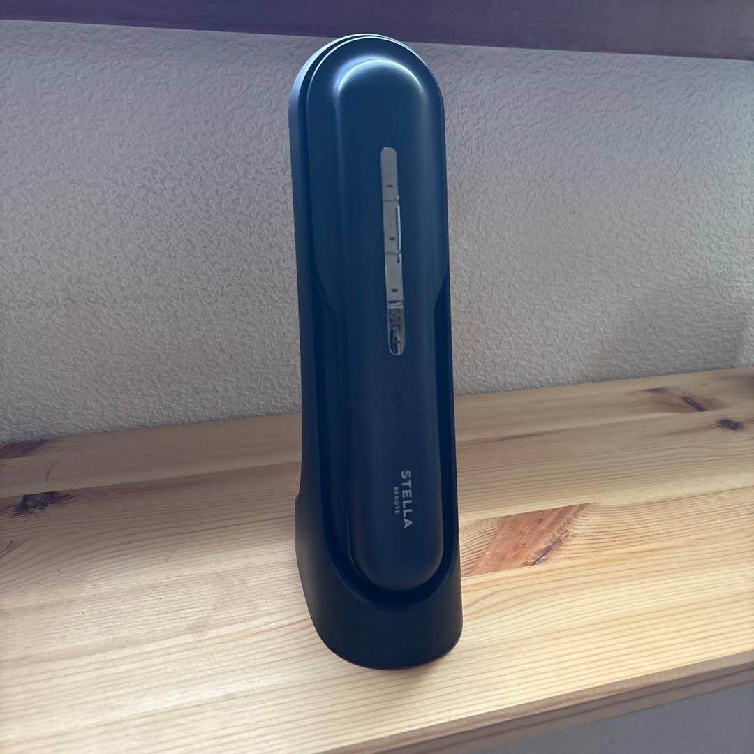 STELLA レーザー&EMSリフトブラシ PRO