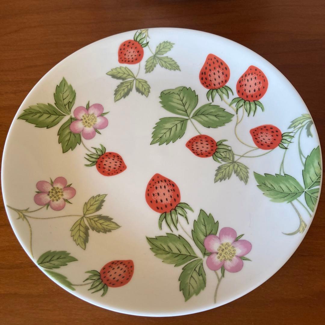 ★廃盤　希少★ ウエッジウッド プティ　ワイルドストロベリー　大きいあいちご