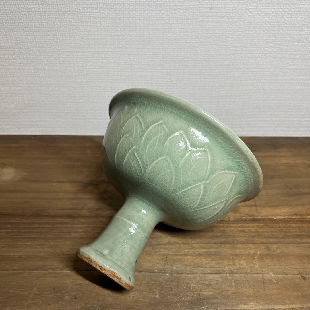 明時代　龍泉窯　青磁高足馬上杯　明