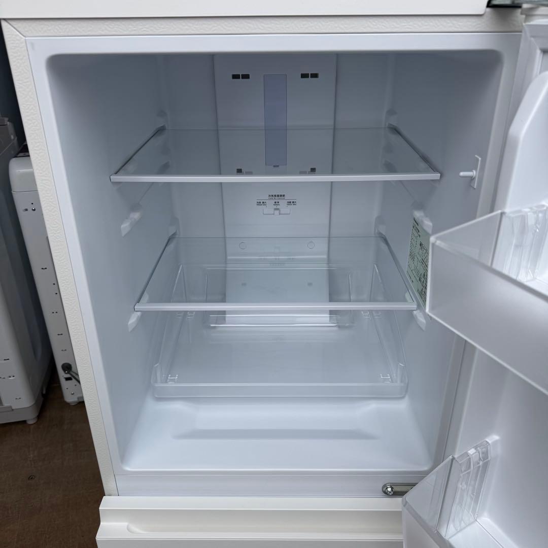 C7423★2023年製★未使用に近い★パナソニック冷蔵庫インバーター　ホワイト