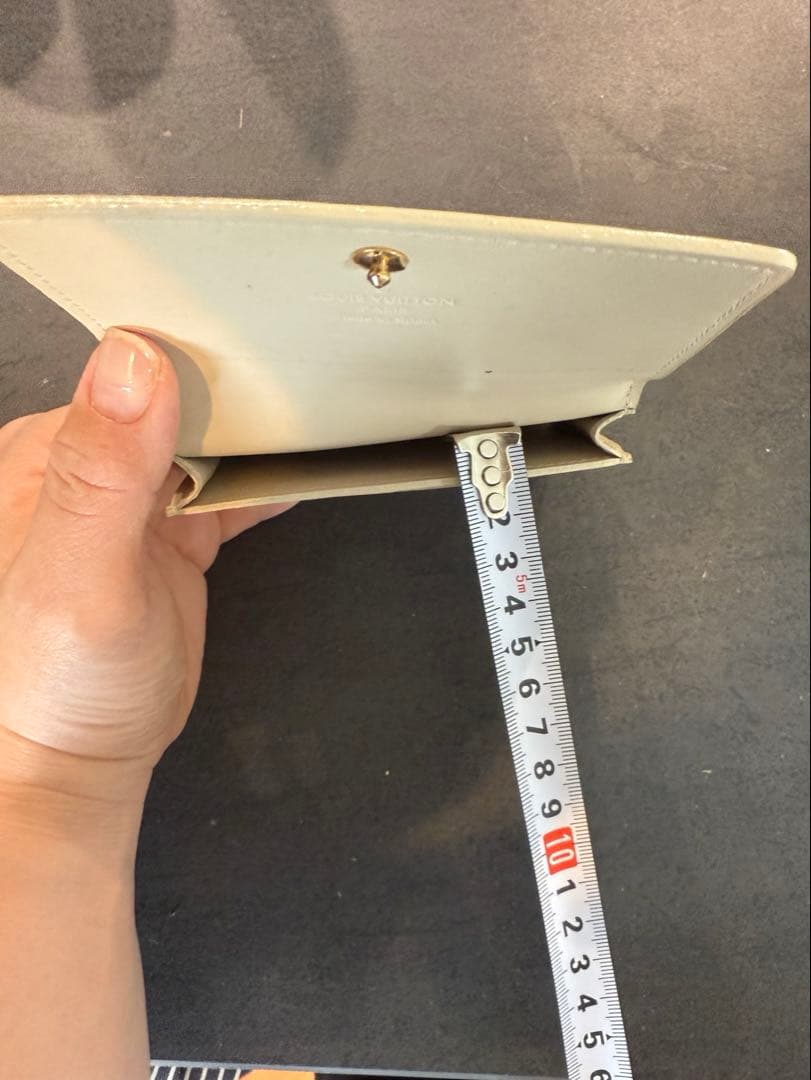 ルイヴィトン　ヴェルニ　名刺入れ