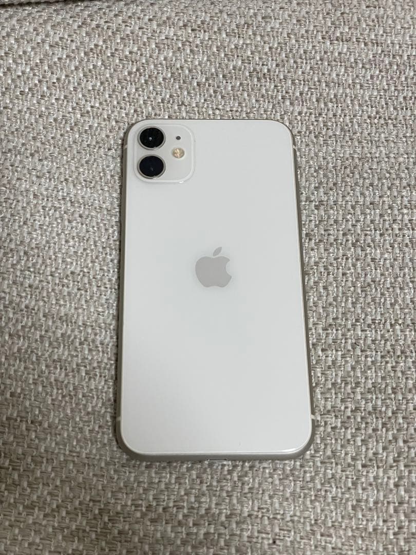 iPhone11 128GB ホワイト　SIMロック解除済み　カメラ不良