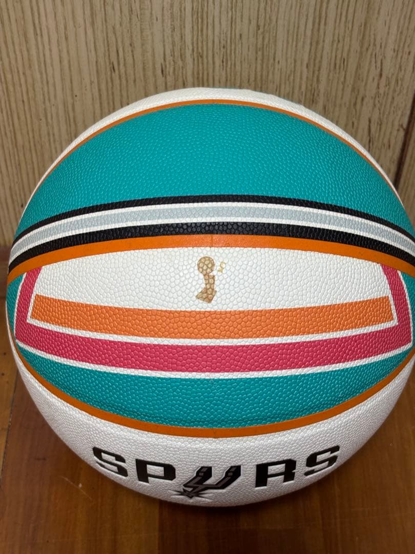 パ*ン様 NBA スパーズ バスケットボール 75周年 フィエスタカラー 7号