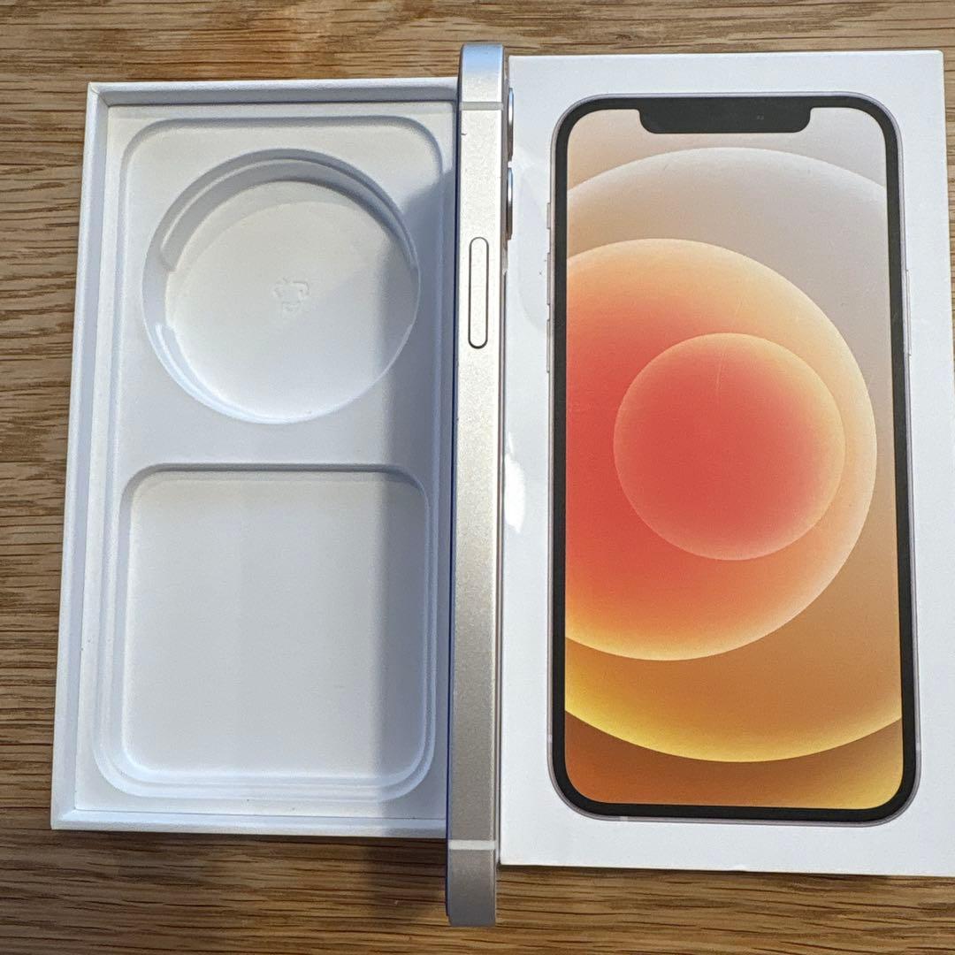 Apple iPhone 12 ホワイト　SIMフリー　128GB 本体