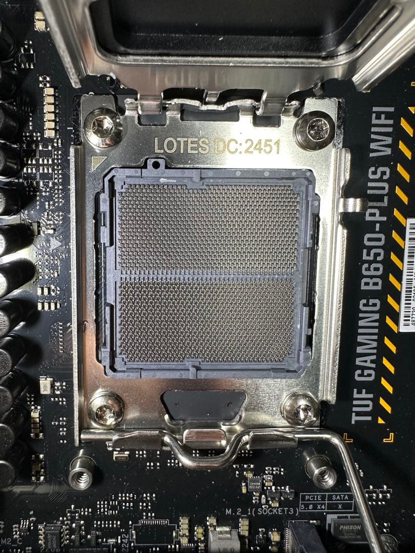 ASUS TUF Gaming B650-PLUS WIFI マザーボード