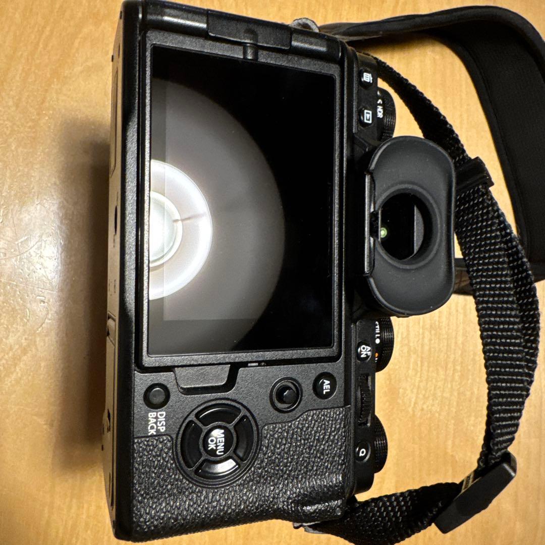 富士フィルムFUJIFILM　X-T4ボディ+35mmf1.4レンズ