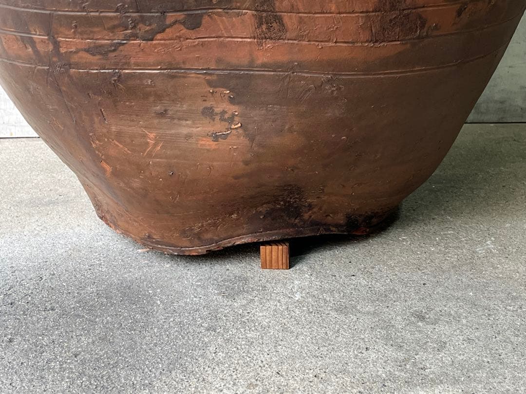 古い77cm唐津焼の甕 大甕 特大壺 水鉢 メダカ 睡蓮鉢