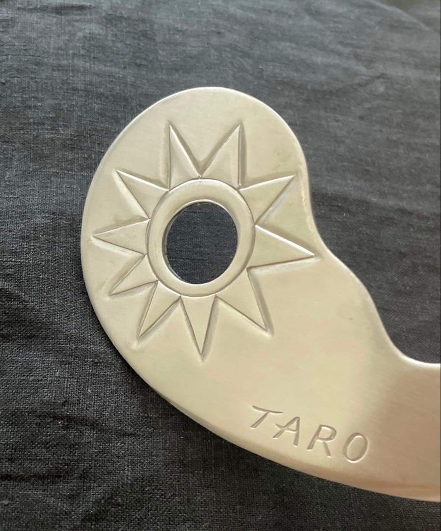 岡本太郎 TARO ペーパーナイフ 非売品 慶應義塾大学 卒業記念品　青芳製作所