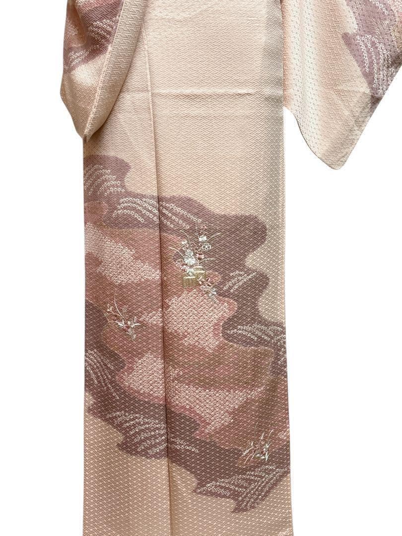 A32【美品 】訪問着　正絹着物　薄ピンク　刺繍　金駒刺繍　パティー　宴会