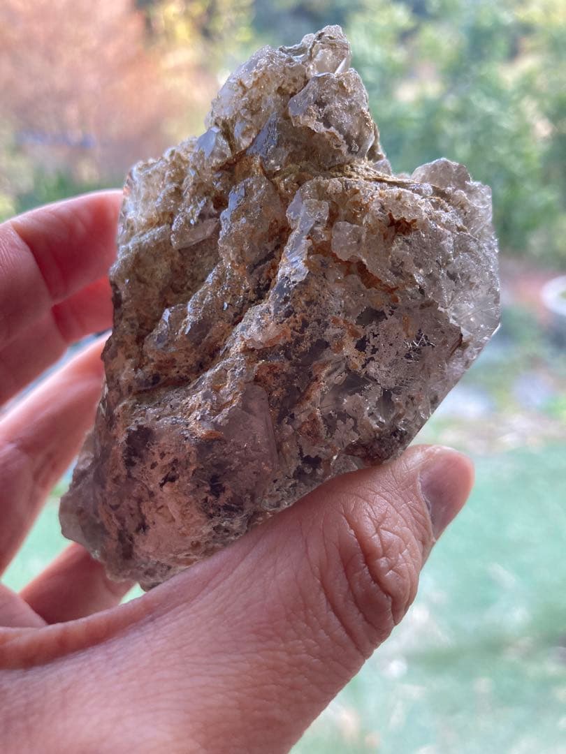 ヒマラヤ　マニハール原石　ルチル入り　水晶　天然石　レインボー