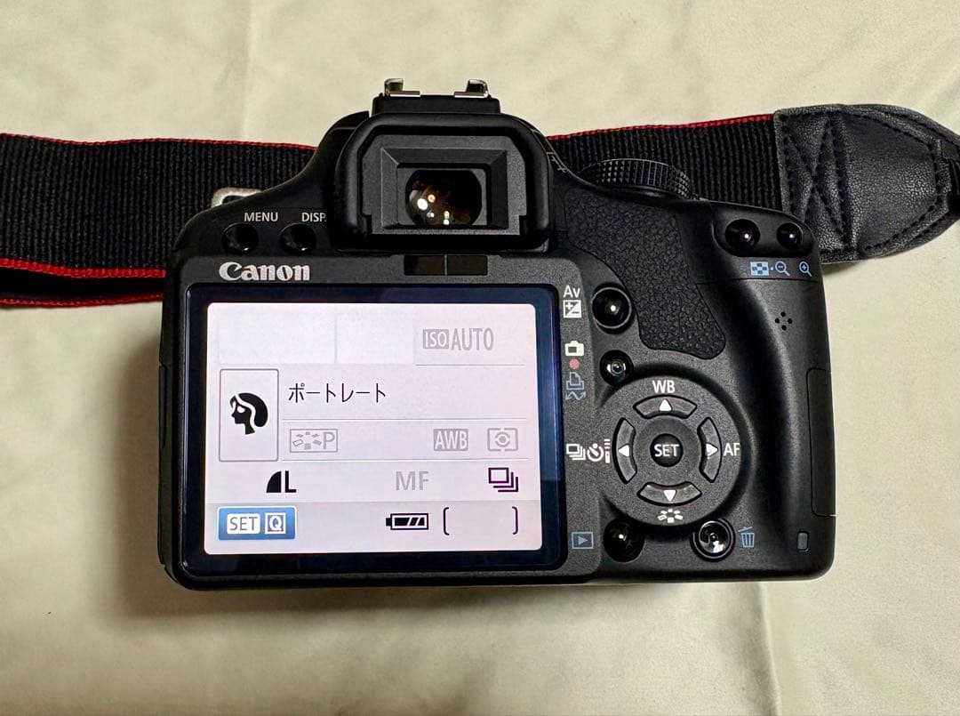 Canon EOS Kiss X3 デジタル一眼レフカメラ 　ダブルズームキット