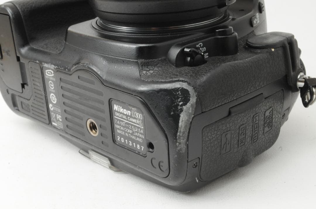 Nikon ニコン D300 & AF-S NIKKOR 18-70mm セット