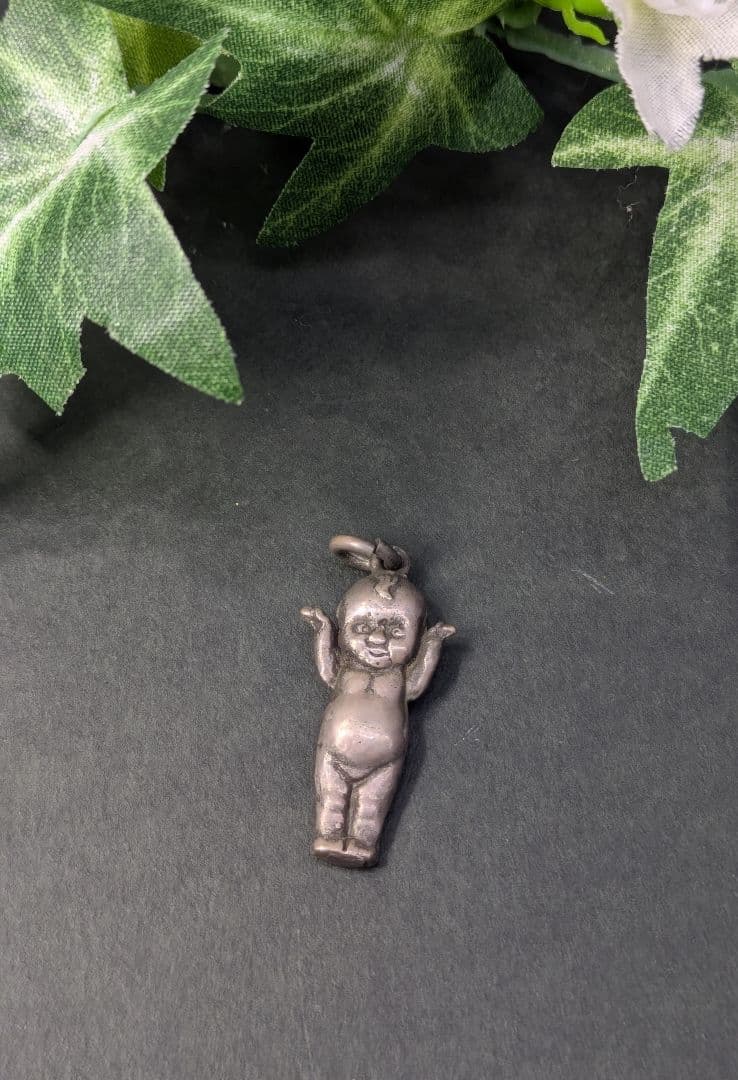 英国 純銀 アンティーク スターリングシルバー キューピー ペンダントトップ