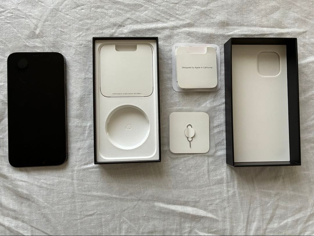 Apple iPhone 12 ProMaxグラファイト 本体