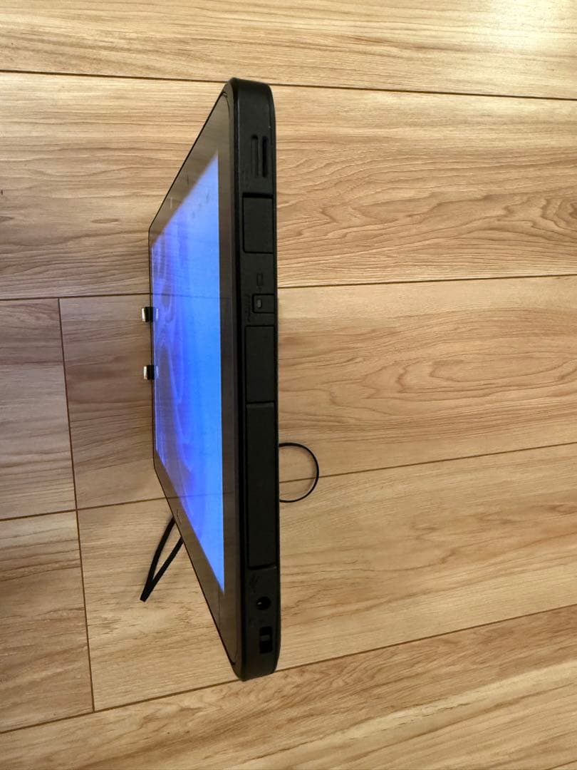 Office2021&WIN11搭載！富士通ARROWS Tab バッテリー良好