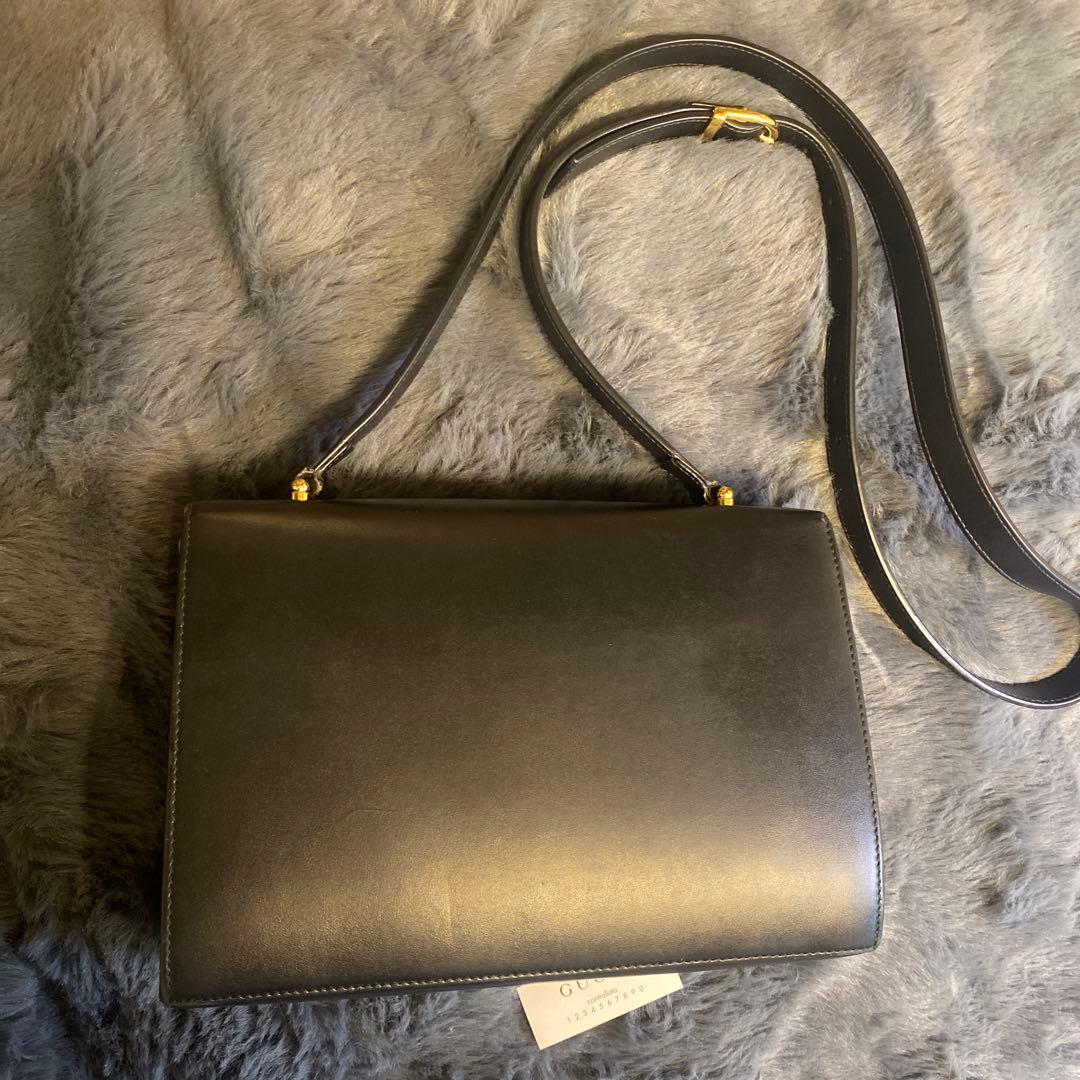 美品　GUCCI ブラックレザー ショルダーバッグ