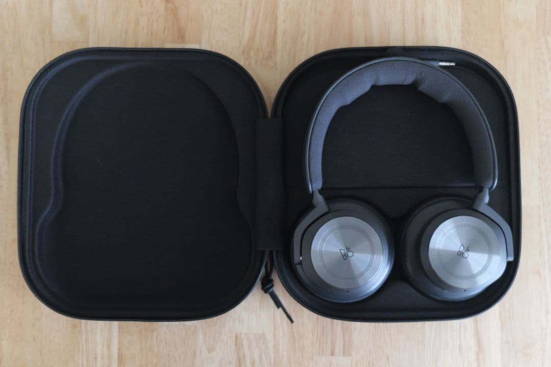 Beoplay HX ブラック ケース付