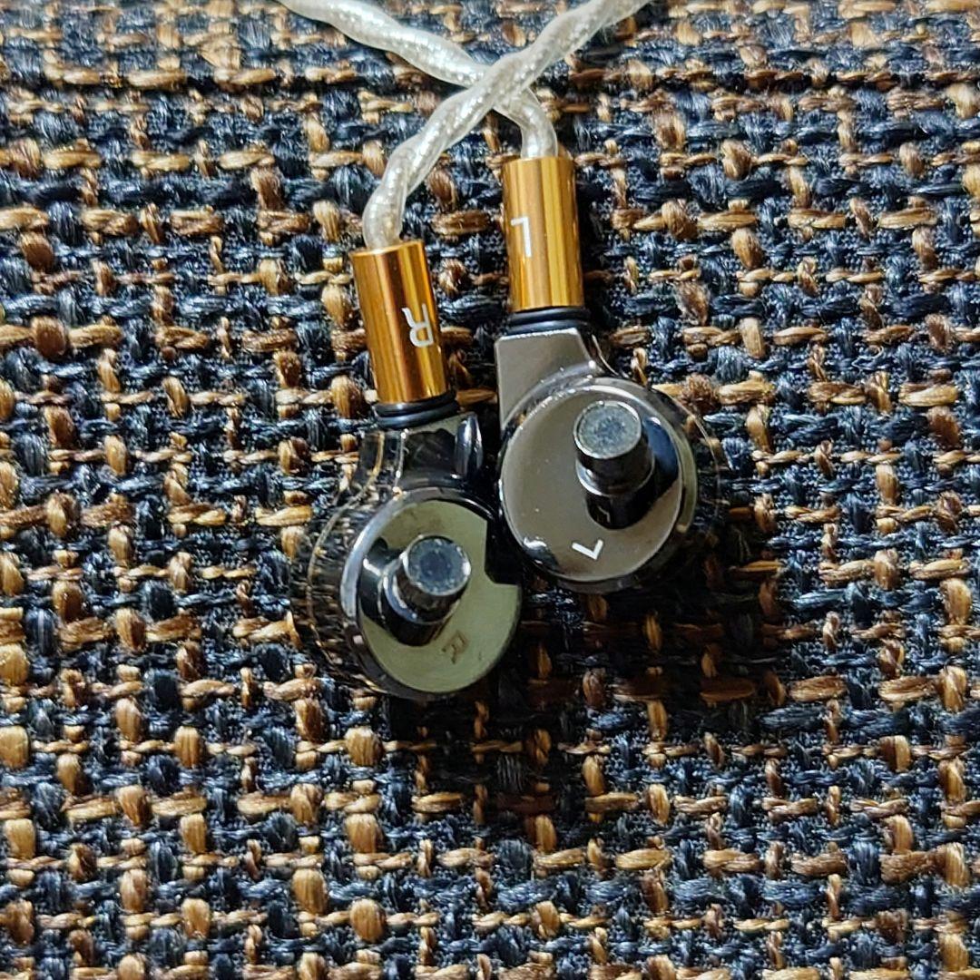 かませ猫 DITA Audio Dream XLS（ケーブルなし）