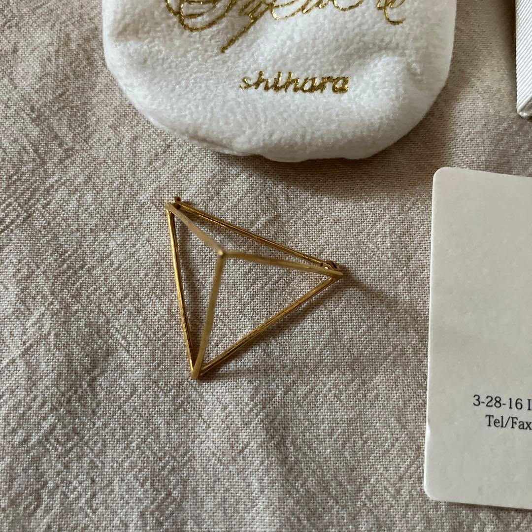 shihara 三角形ピアス 金メッキ