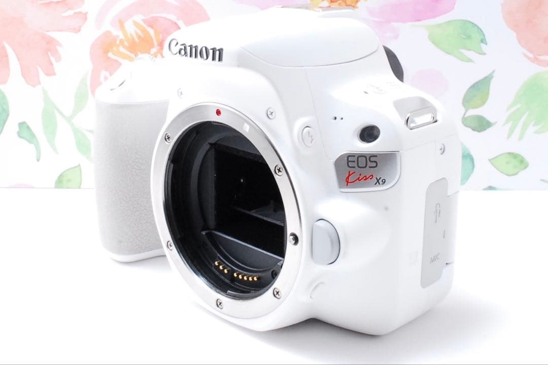 ✨Canon kiss X9✨美品 希少ホワイト スマホに転送 デジタル一眼レフ