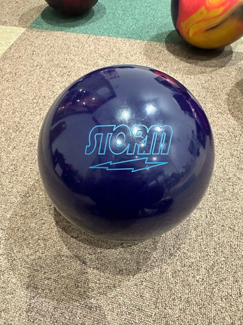 STORM IQツアーナノパープル　ボウリングボール　15ポンド