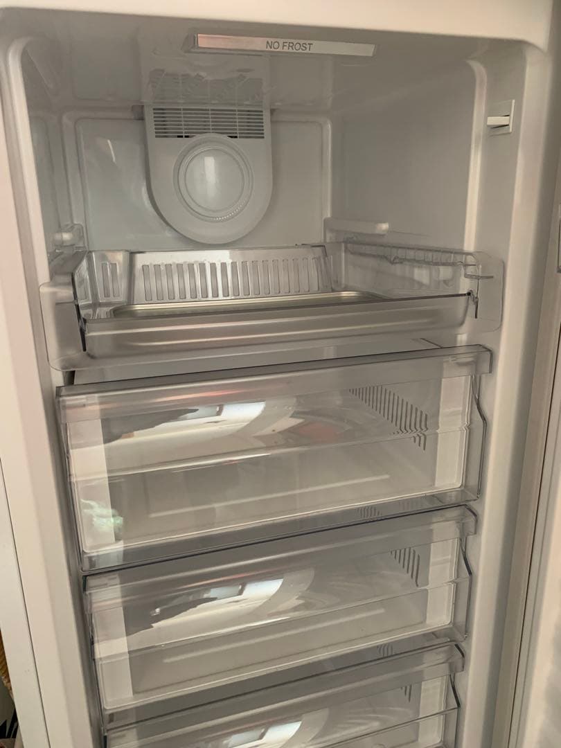 アクア ノンフロン冷凍庫 ホワイト 5棚 美品 早い者勝ち キッチン 冷凍保存