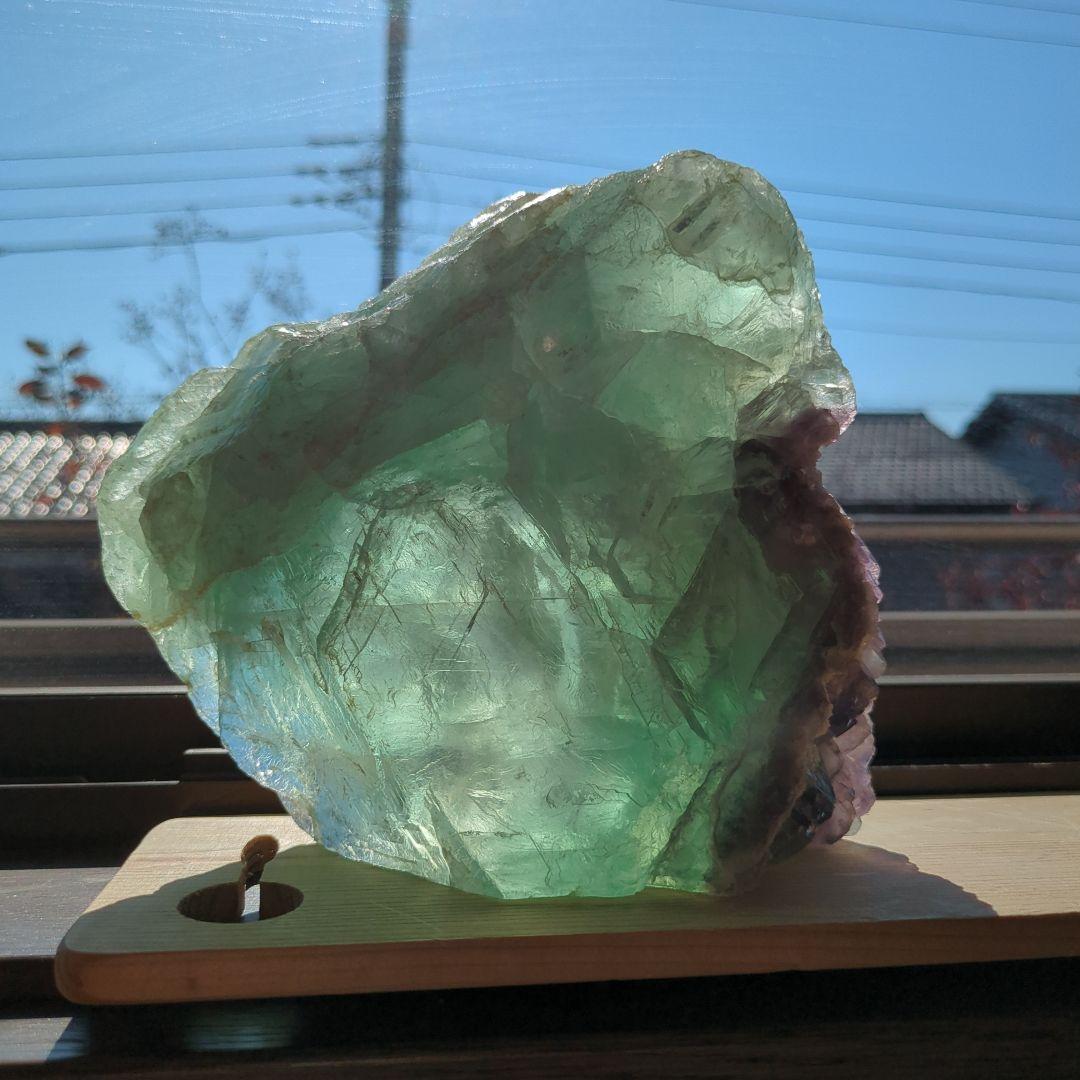 【年末特別セール60％OFF】大きなフローライト原石　パワーストーン　置物