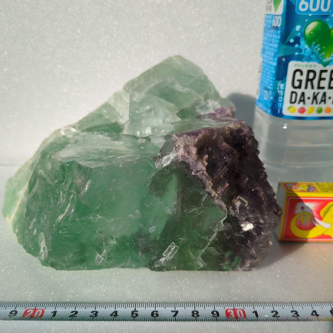【年末特別セール60％OFF】大きなフローライト原石　パワーストーン　置物