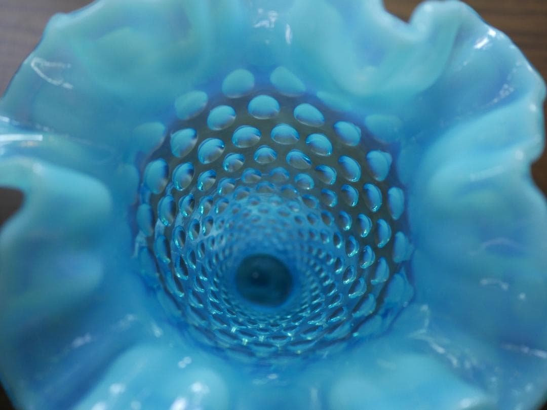 フェントン 大きいサイズ ブルーオパールセントホブネイル フラワーベース