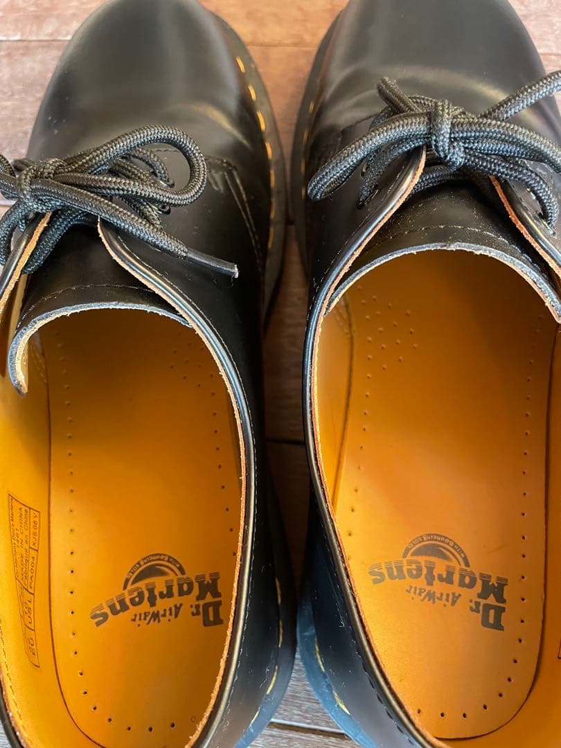 Dr. Martens ブラック 3ホールシューズ